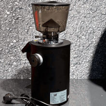 ScandiBloom Exacta 64 Kaffekværn - Præcis vægtbaseret dosering - BloomVik